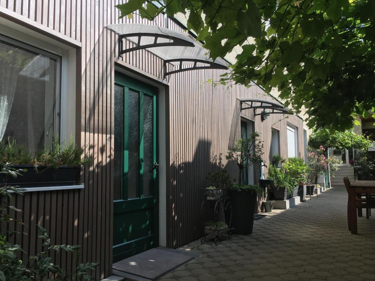 Weingut Krikler Apartment Weiden am See Ngoại thất bức ảnh