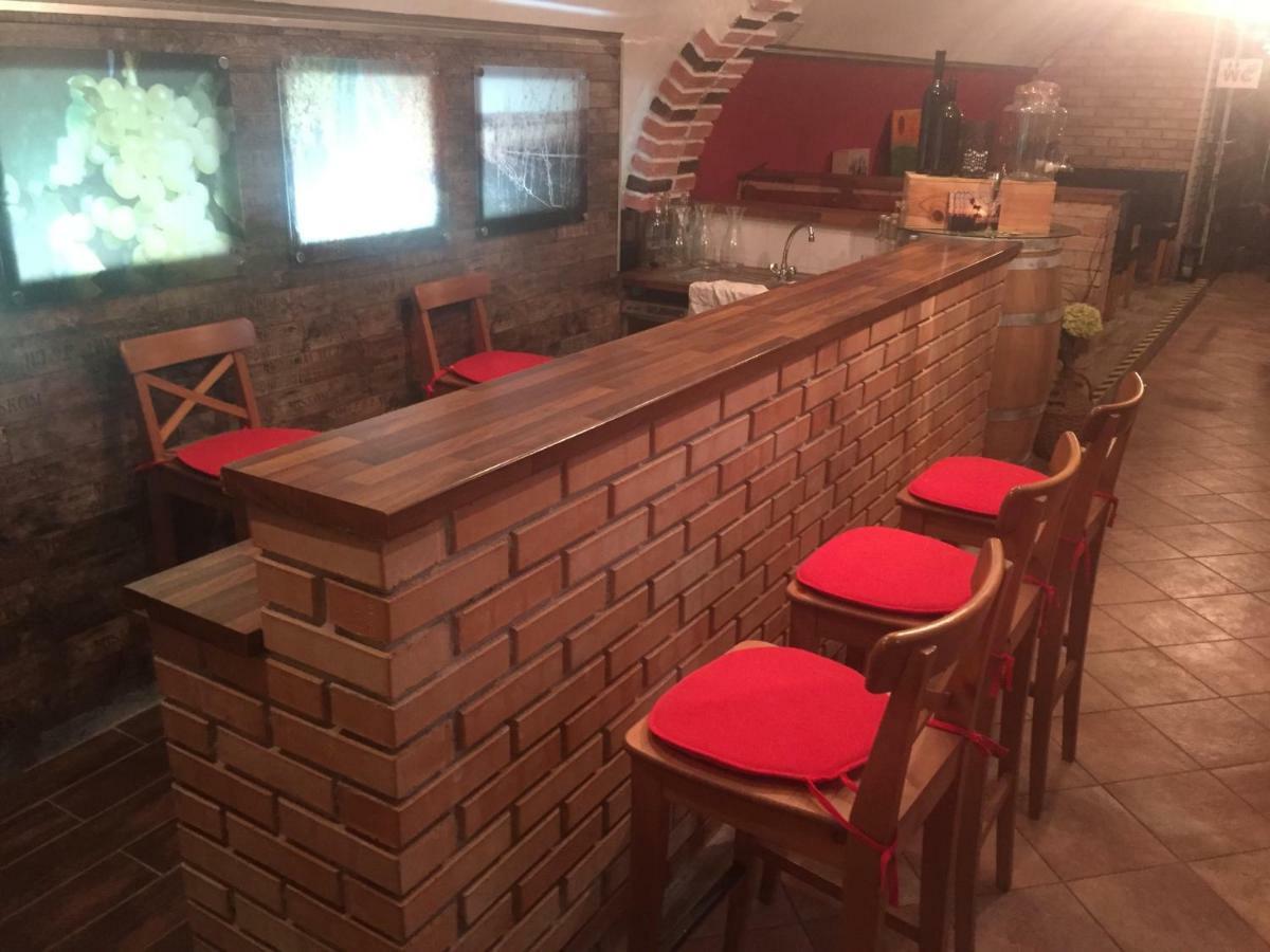 Weingut Krikler Apartment Weiden am See Ngoại thất bức ảnh